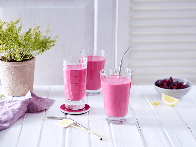 Pink Latte im Glas